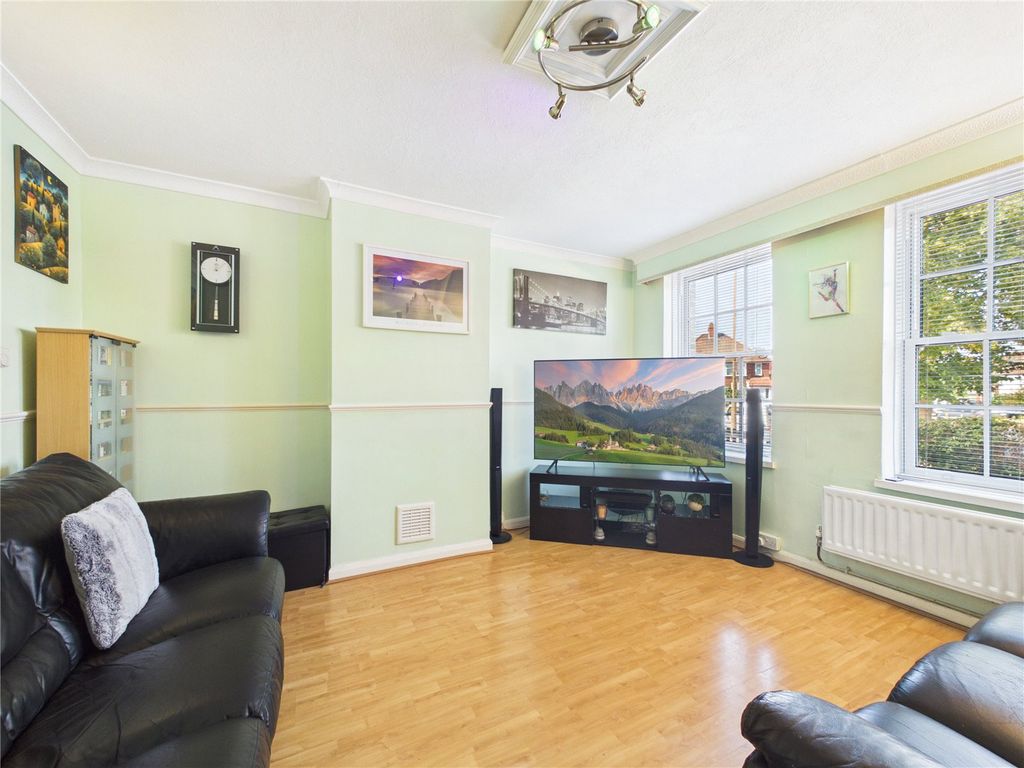 Property photo 3 of 13 Picture No. 17