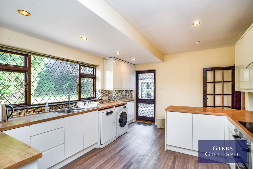 Property photo 3 of 15 3