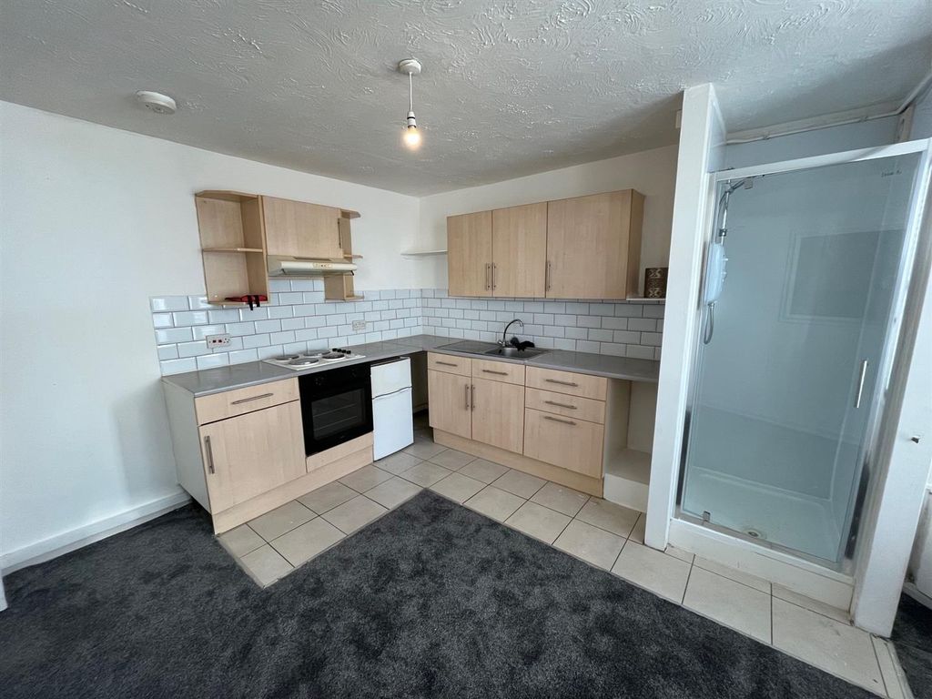 Property photo 3 of 8 B2 2.Jpg