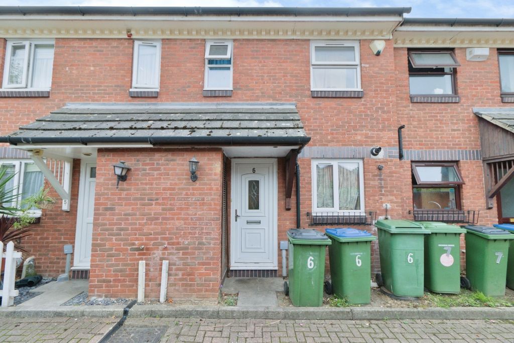 Property photo 1 of 20 Pbox-Img.Jpg
