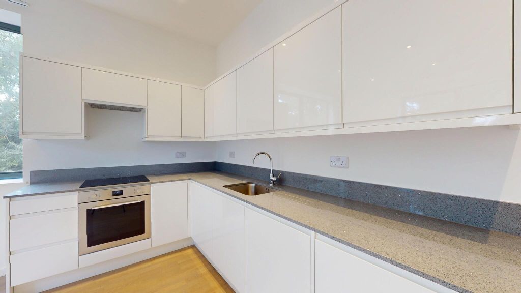 Property photo 2 of 16 Kitchen