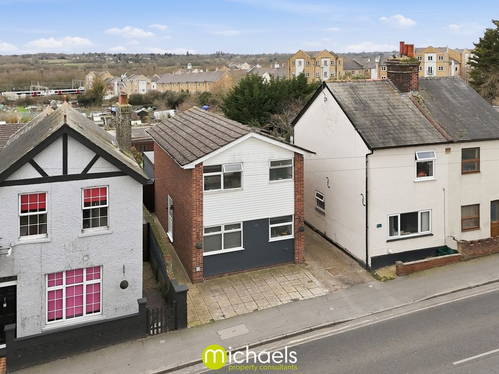 Property photo 2 of 21