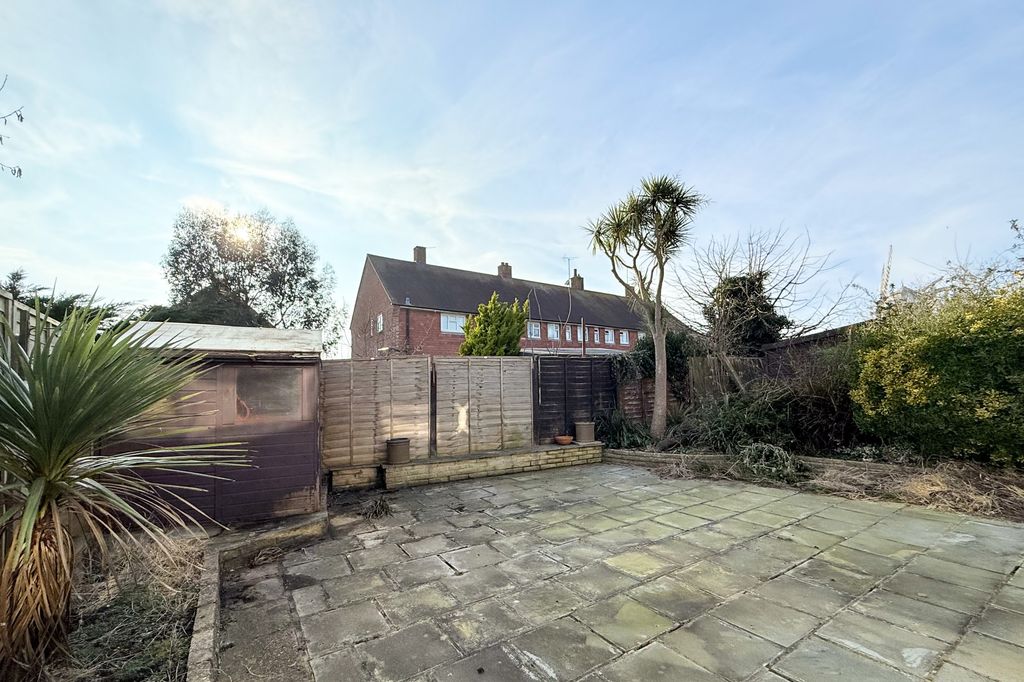 Property photo 2 of 24