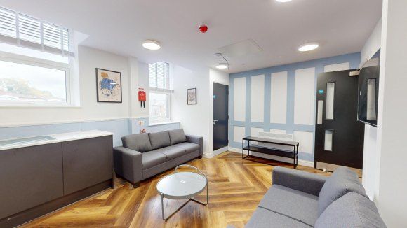 Property photo 2 of 10 8640348.Jpg