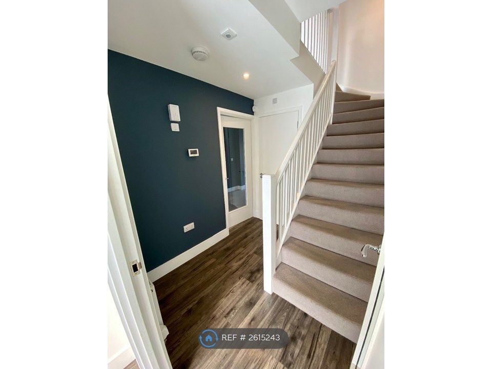 Property photo 2 of 28 Hall