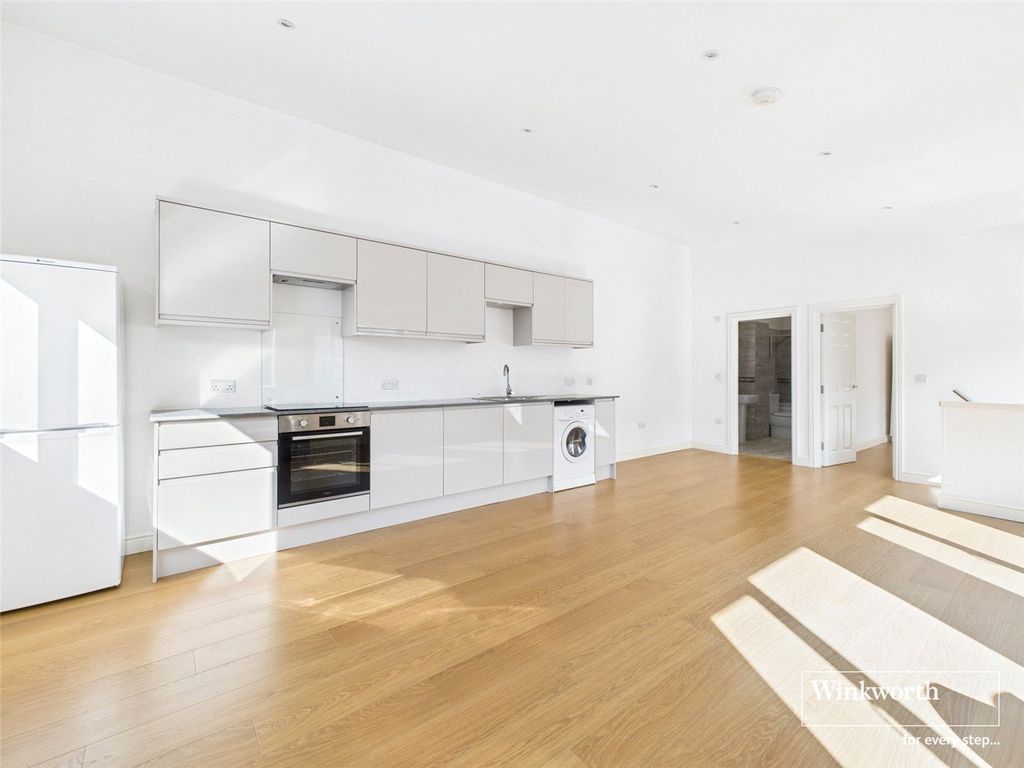 Property photo 3 of 8 Picture No. 99