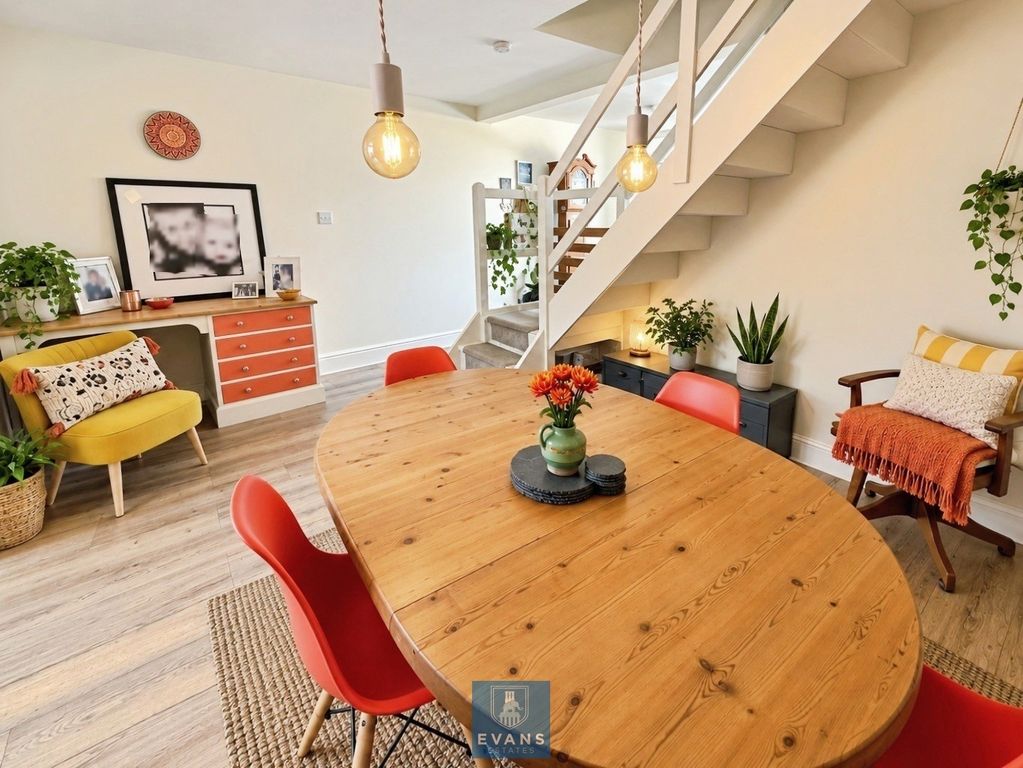 Property photo 3 of 13 Dining Room