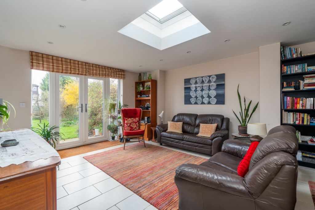 Property photo 3 of 23