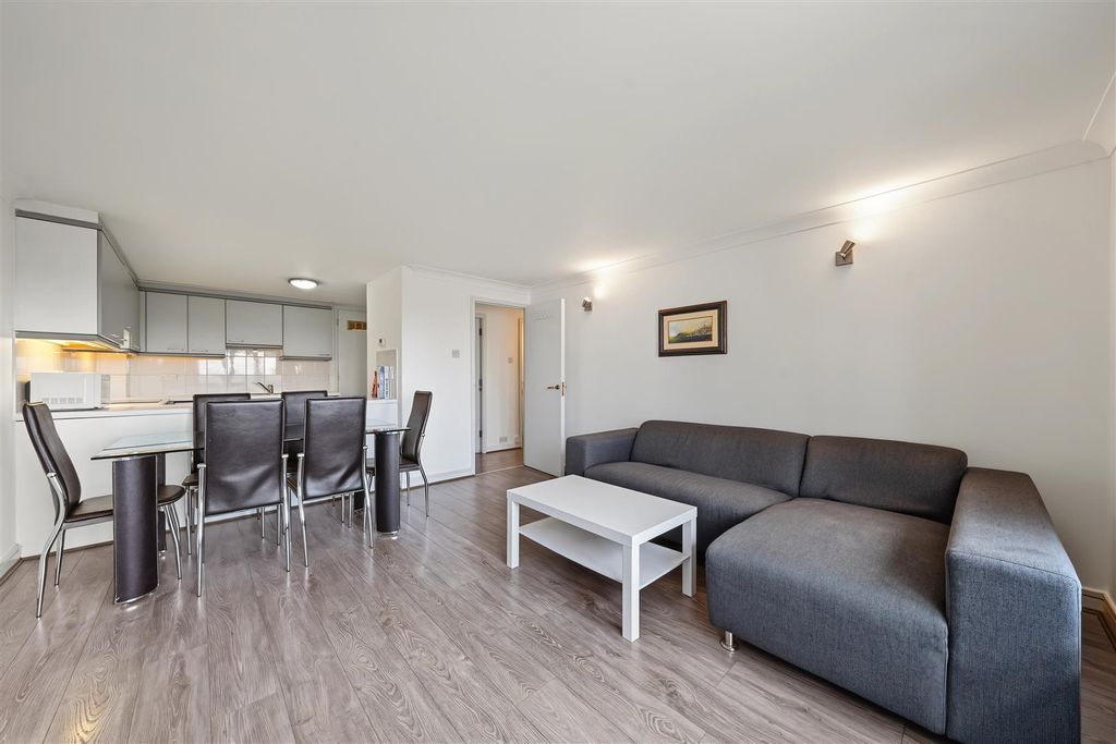 Property photo 3 of 10 3.Jpg