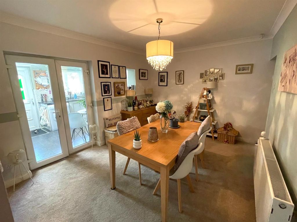 Property photo 2 of 29 d.Jpg