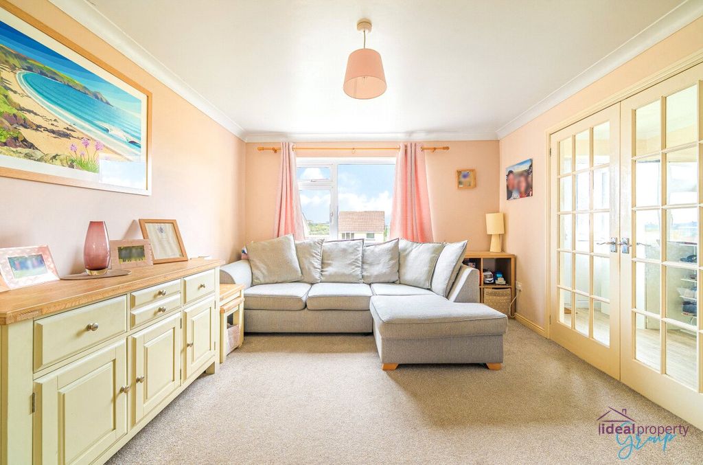 Property photo 2 of 14 Picture No. 09