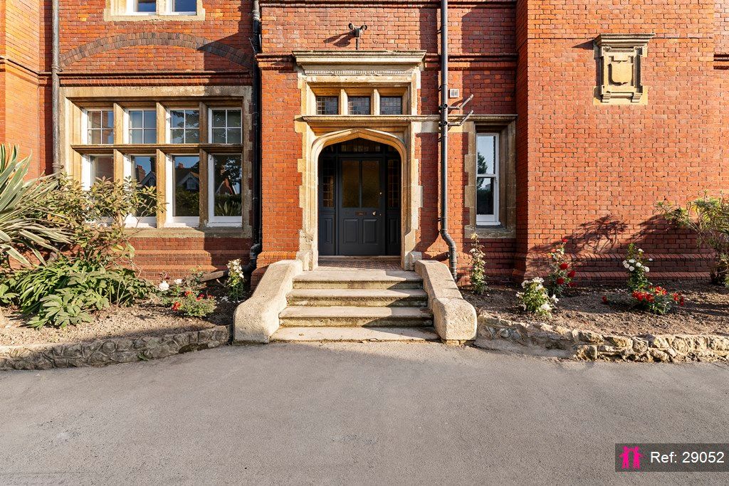 Property photo 3 of 13