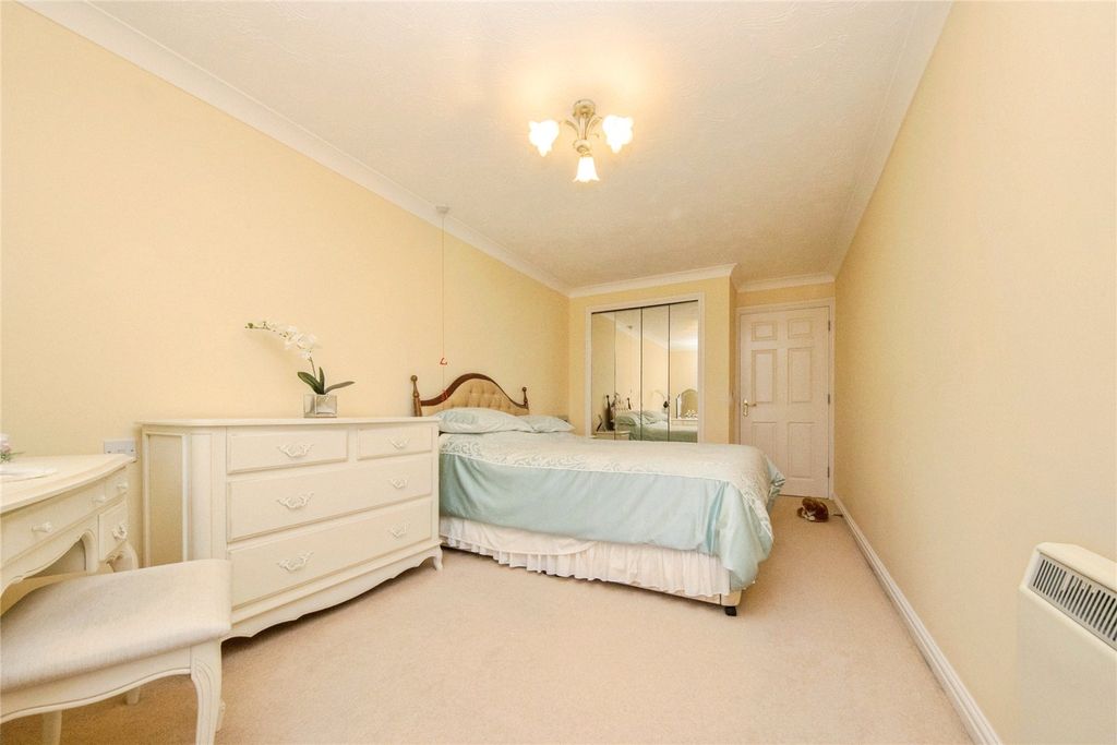 Additional image 6 of 2 bed flat for saleImperial Court, Clacton-On-Sea CO15