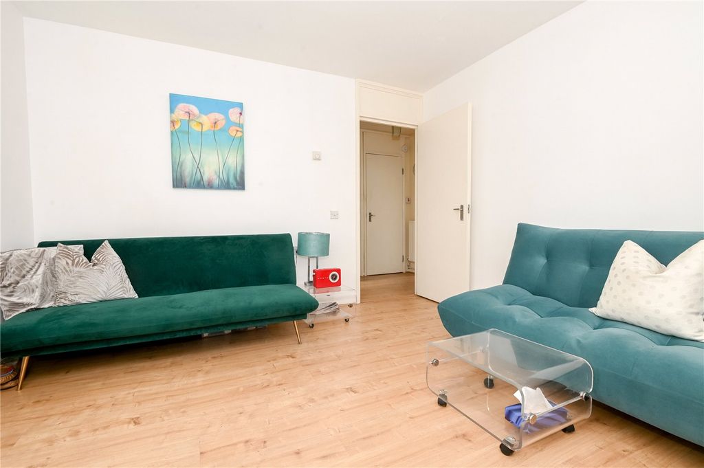Property photo 3 of 14 Picture No. 08