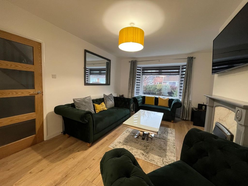 Property photo 1 of 20 4862070