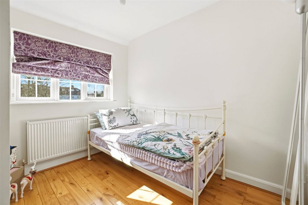 Additional image 13 of 5 bed detached house for saleCourtlands Avenue, Hampton TW12