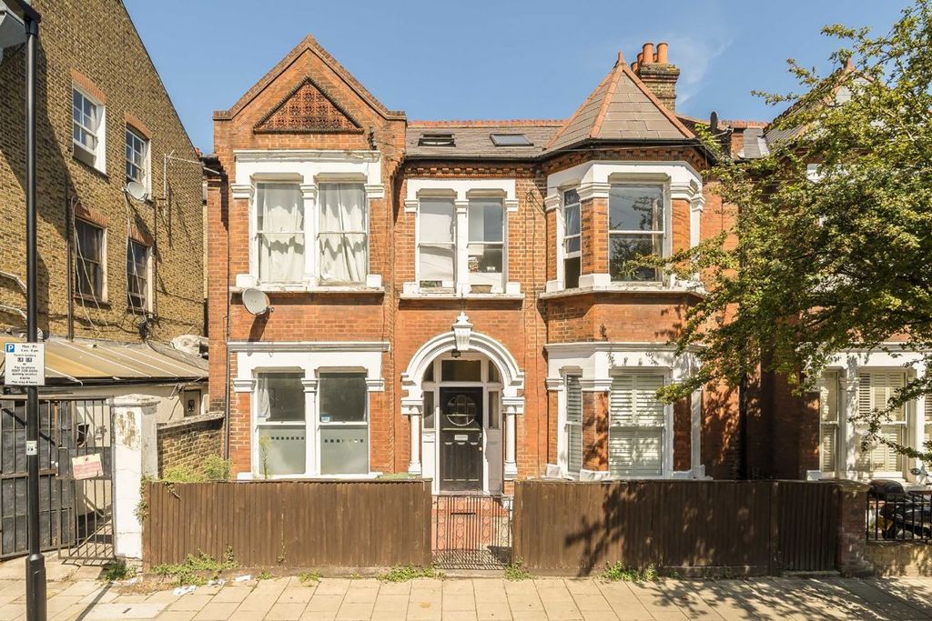 Property photo 1 of 5