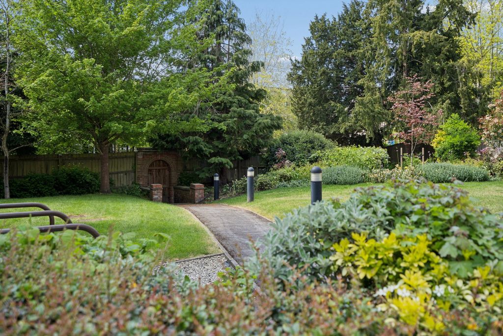 Additional image 14 of 3 bed flat for saleWoodstock Road, Oxford OX2