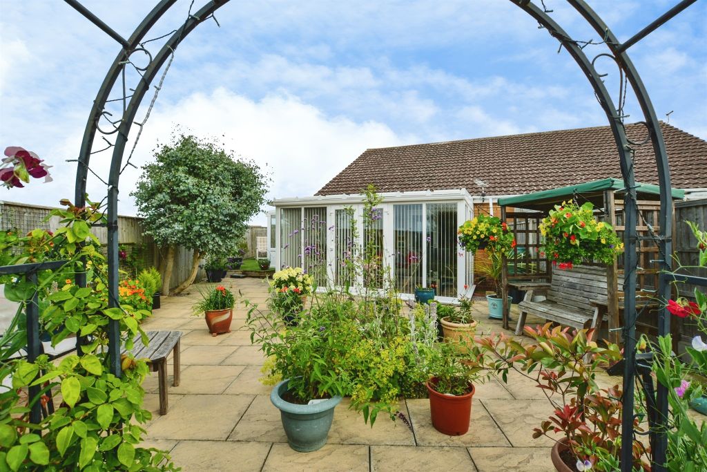 Property photo 2 of 18