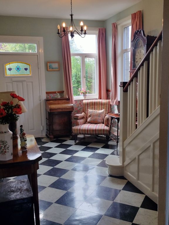 Property photo 2 of 24