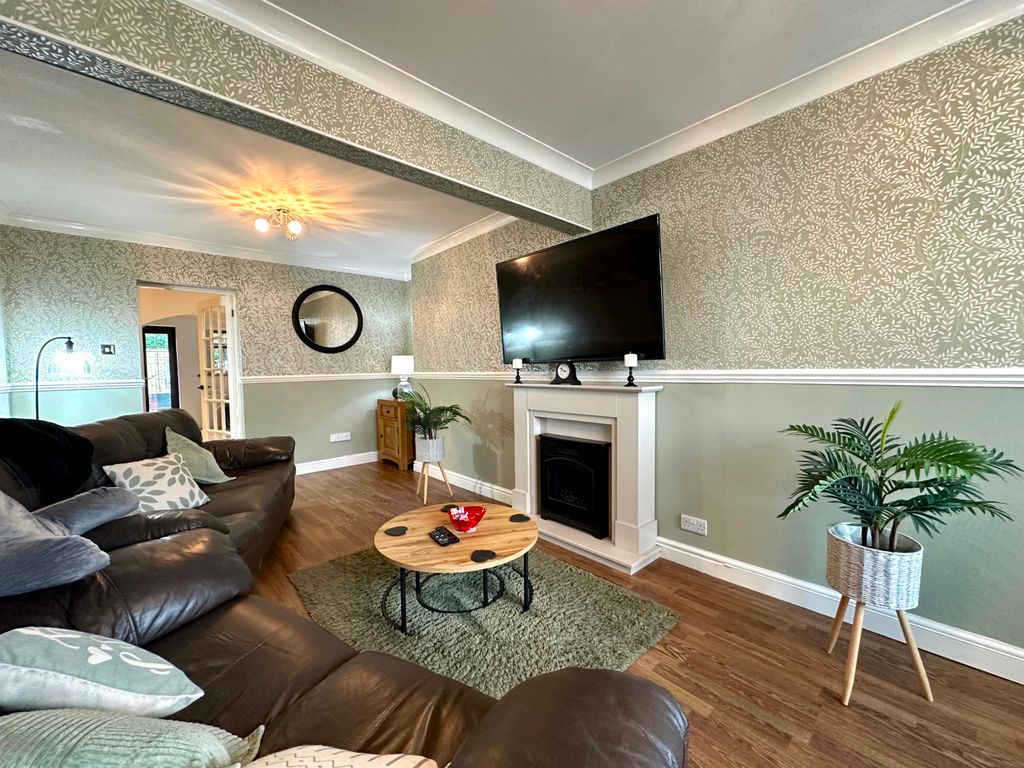 Property photo 3 of 21