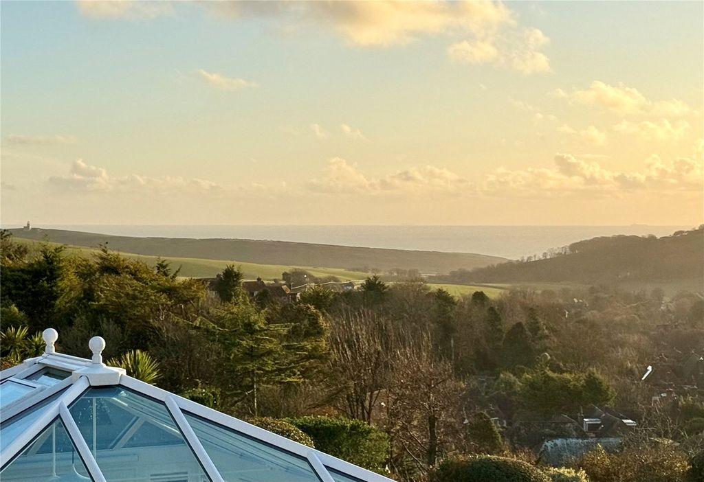 Property photo 2 of 22 Picture No. 20