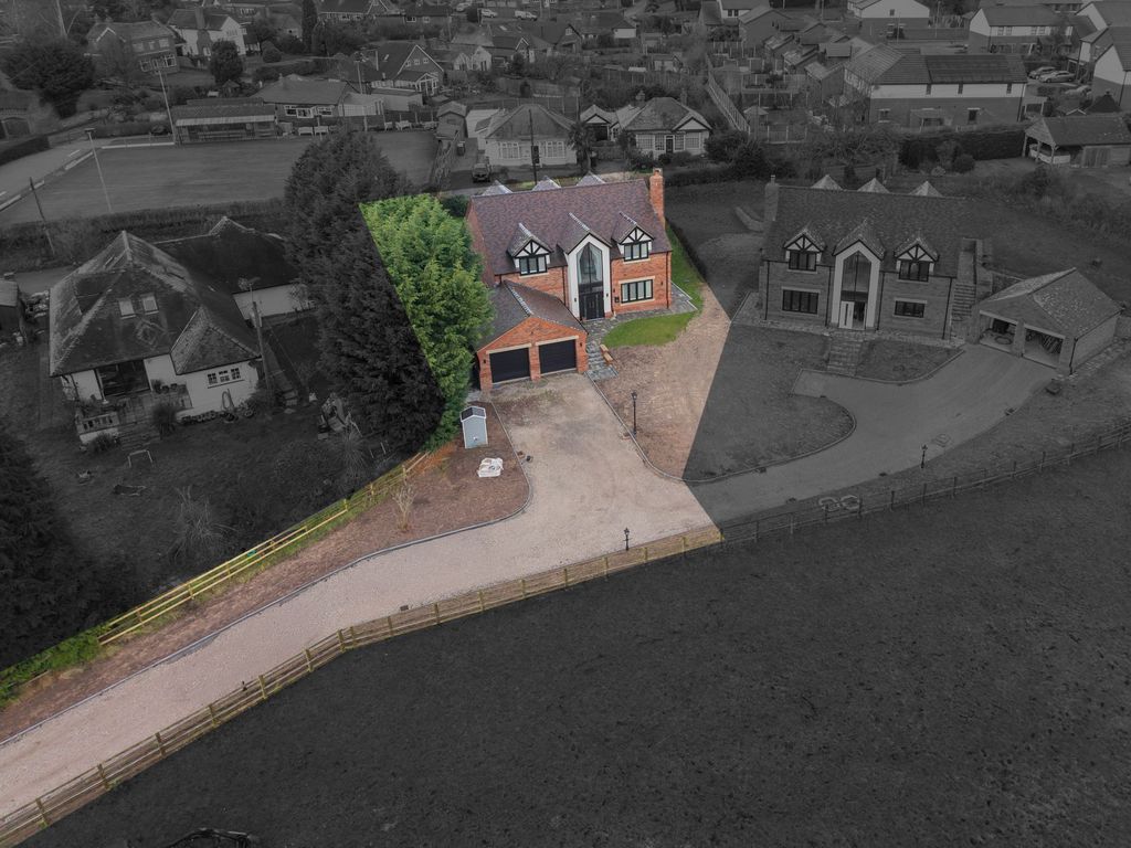 Property photo 3 of 37