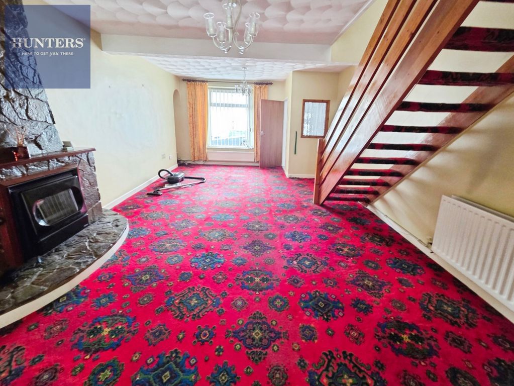 Property photo 2 of 10 Pbox-Img.Jpg