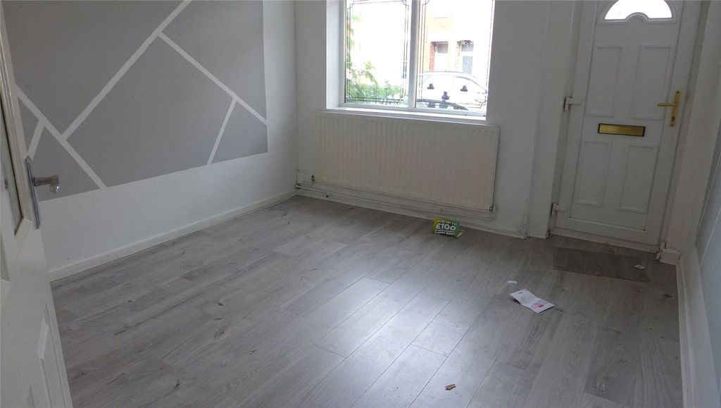 Property photo 2 of 8 Picture No. 03