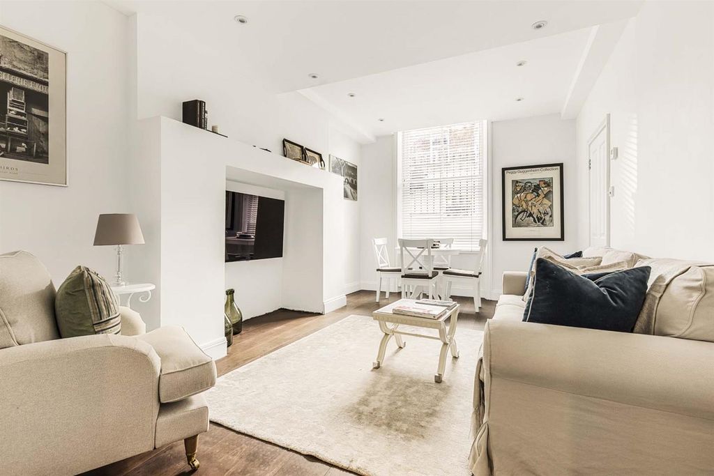 Property photo 1 of 35