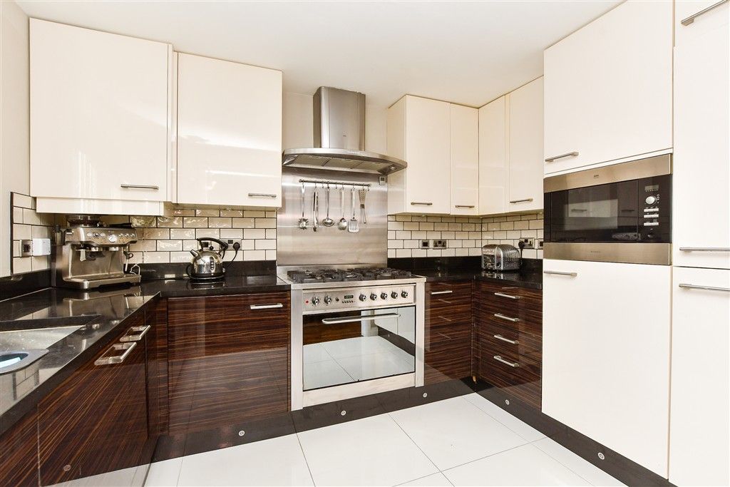 Property photo 1 of 13 Kitchen