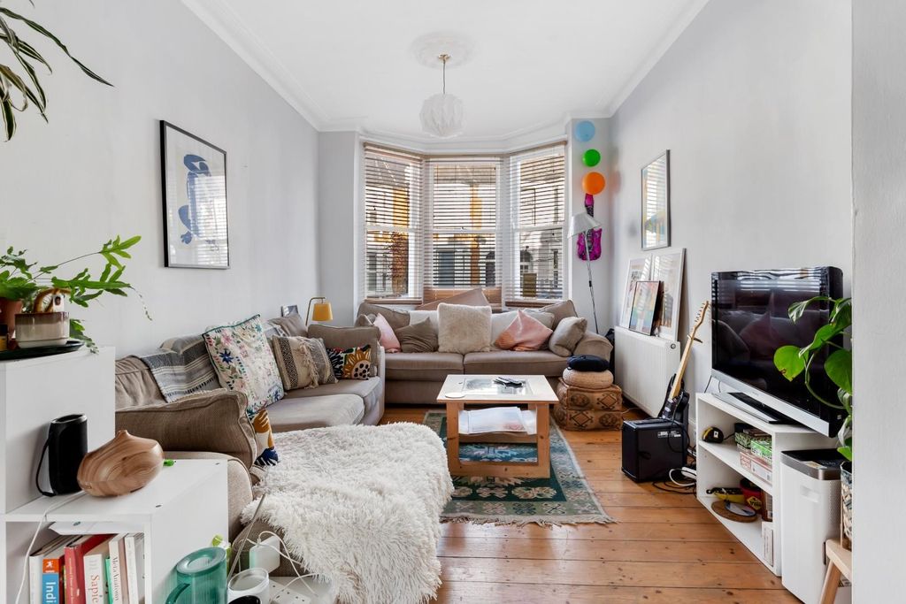 Property photo 2 of 12 Reception