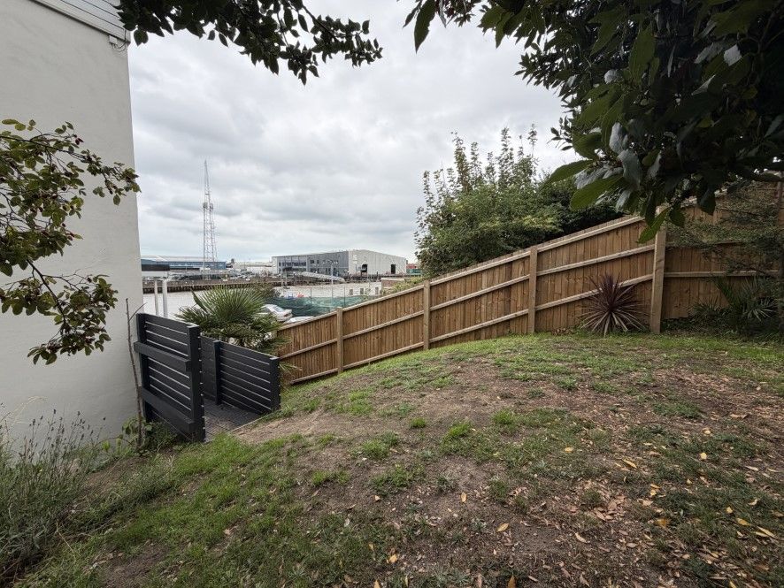 Property photo 3 of 24