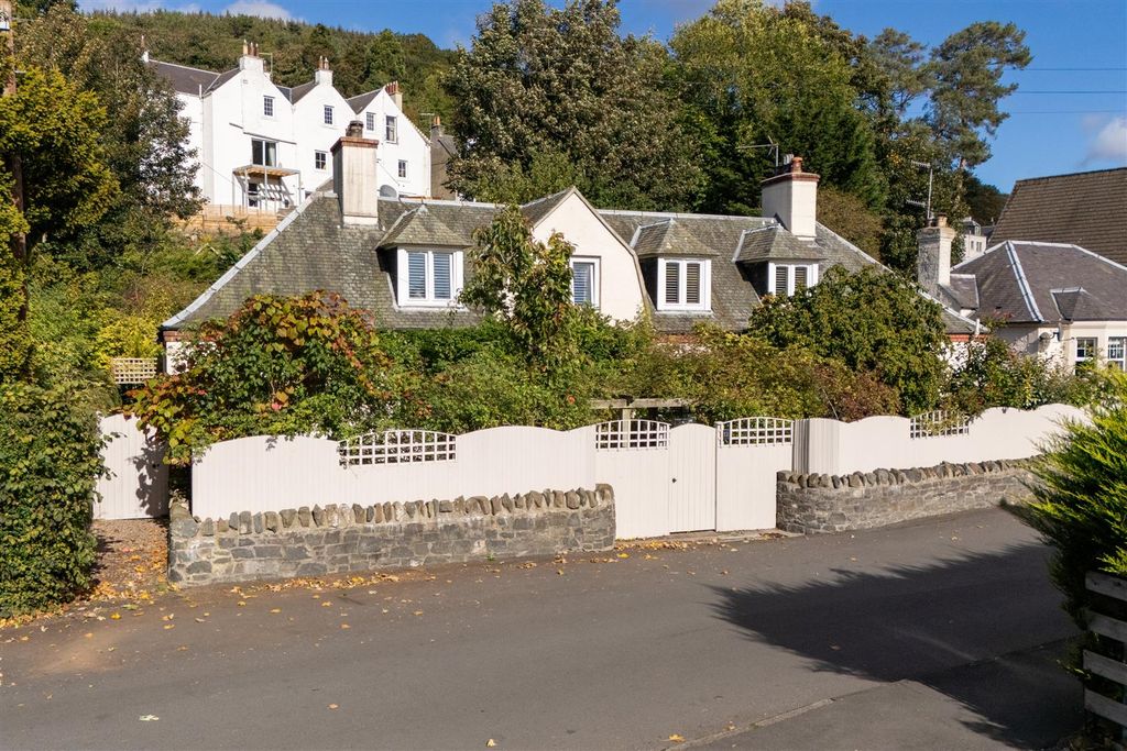 Property photo 3 of 42 Minchview-03.Jpg