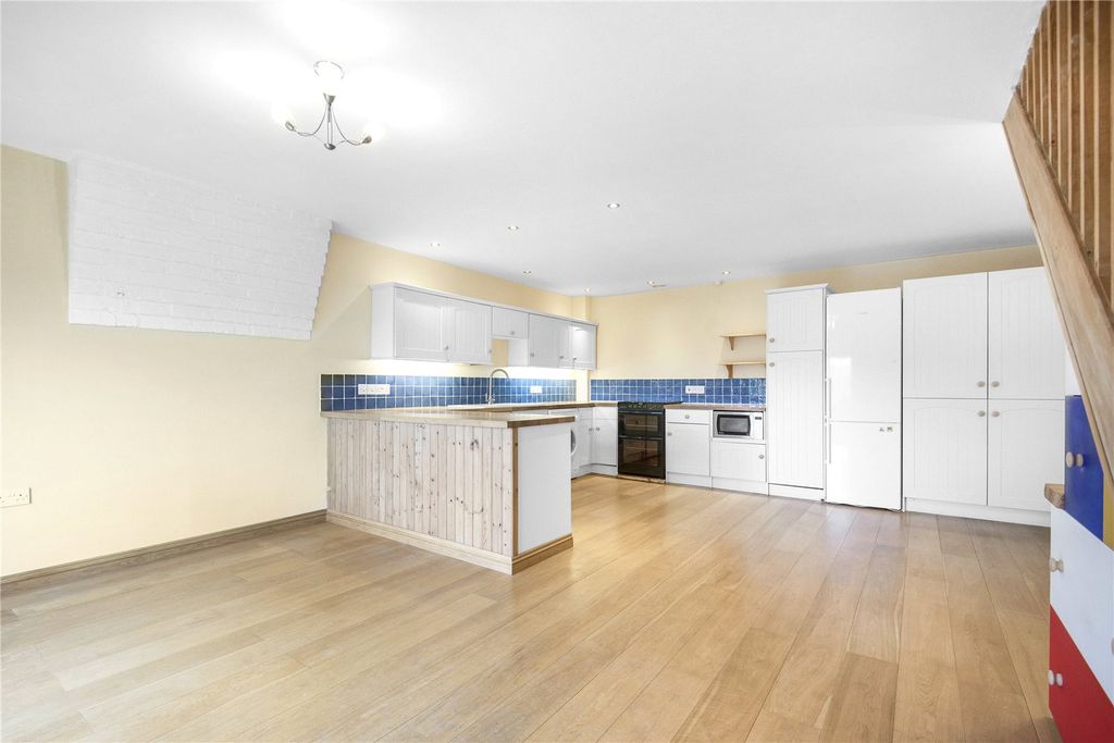 Property photo 2 of 7 Picture No. 03