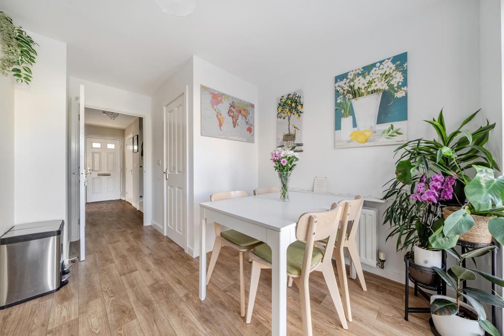 Property photo 3 of 20 Dining Area