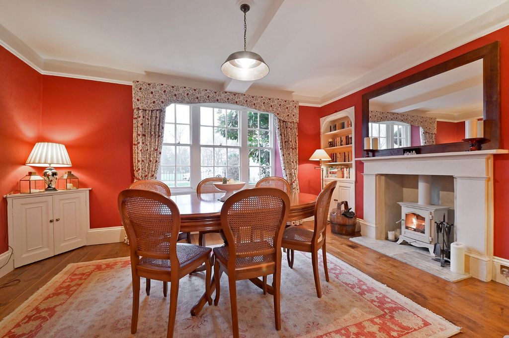 Property photo 3 of 18 Dining Room