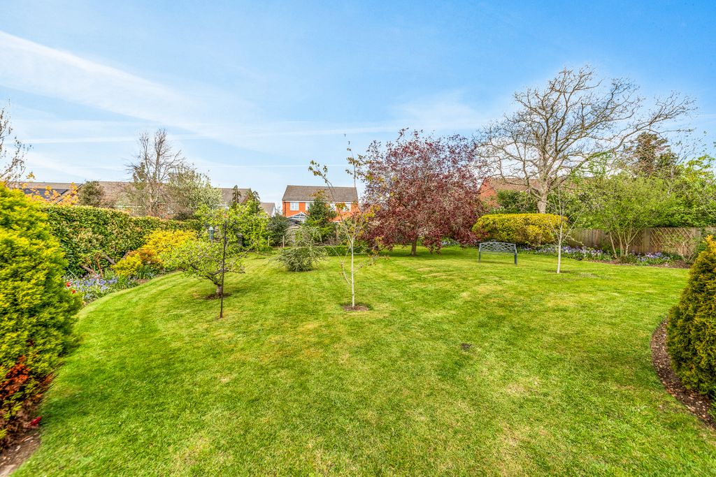 Additional image 16 of 3 bed detached bungalow for saleLichfield Avenue, Evesham WR11