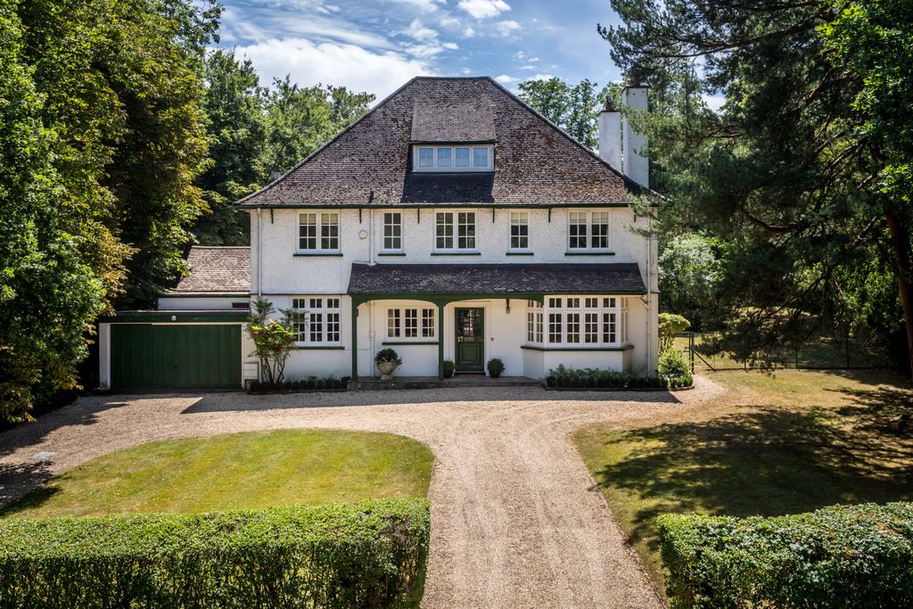 Property photo 1 of 30