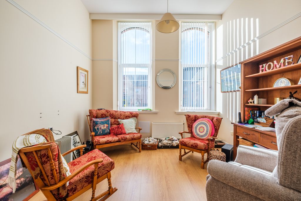 Property photo 3 of 20