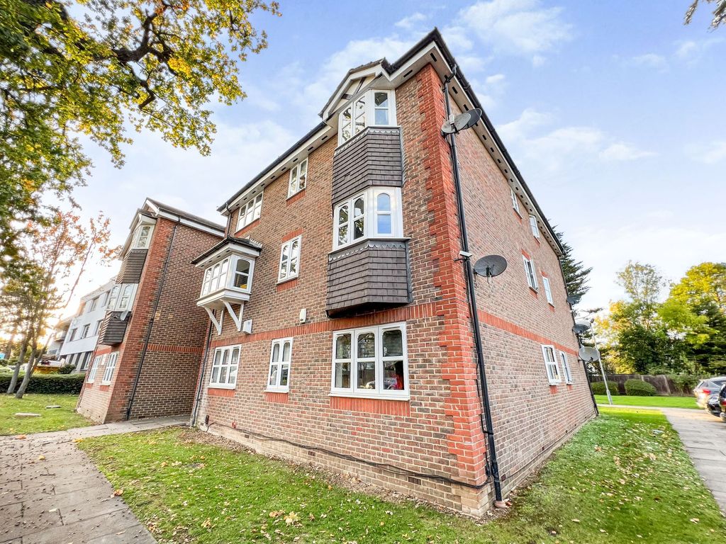 Property photo 1 of 8