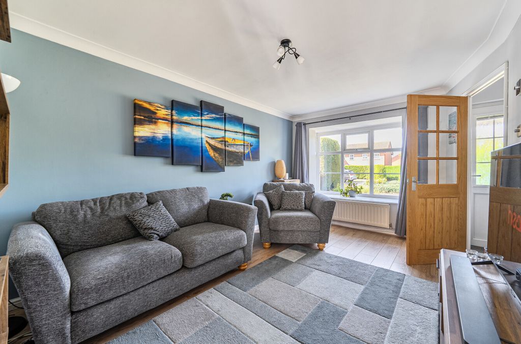 Property photo 2 of 20 1465779-8-6A101d8...