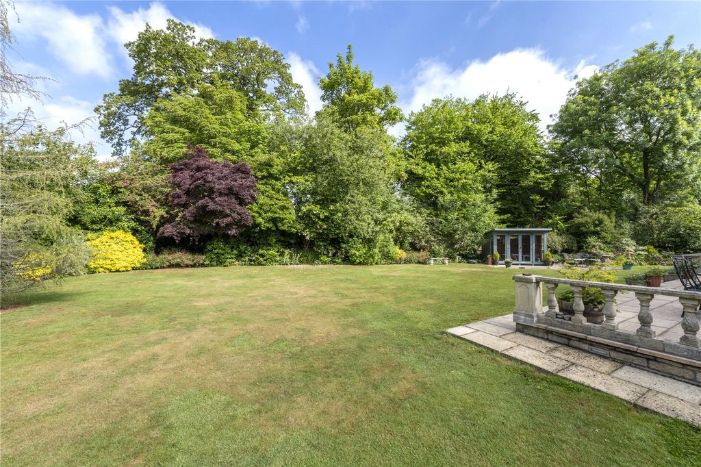 Property photo 3 of 23 Picture No. 06