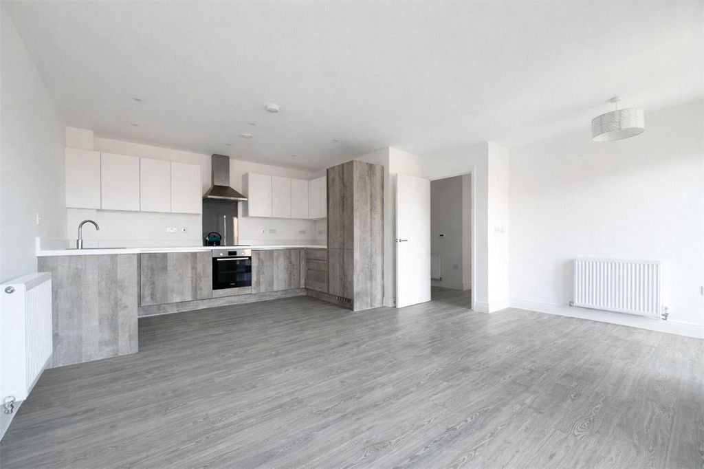 Property photo 2 of 12 Picture No. 32