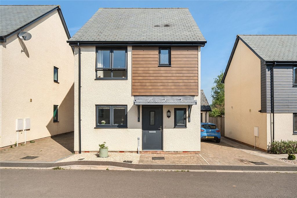 Property photo 1 of 18 1 - Picture No. 01