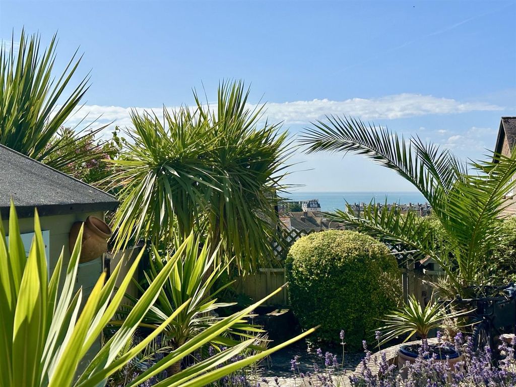 Property photo 3 of 22