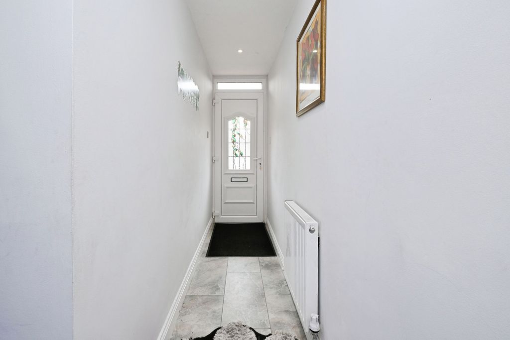 Property photo 2 of 33 Pbox-Img.Jpg