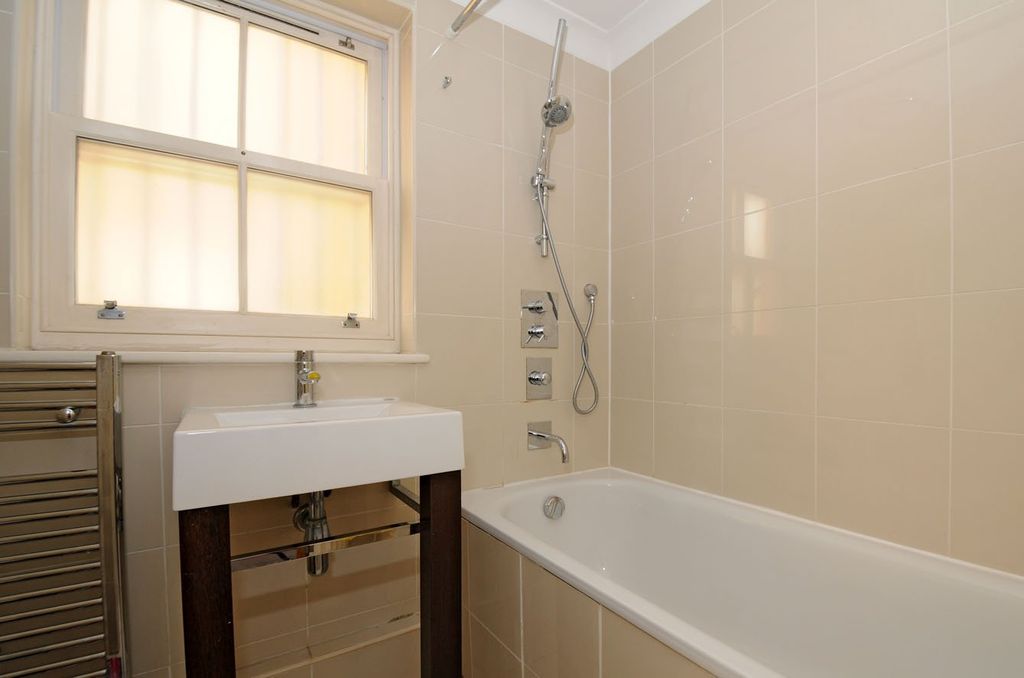 Property photo 3 of 6 Picture No. 14
