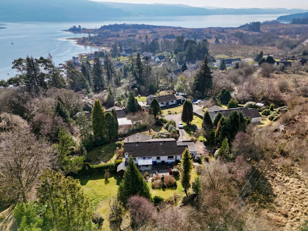 Property photo 1 of 32