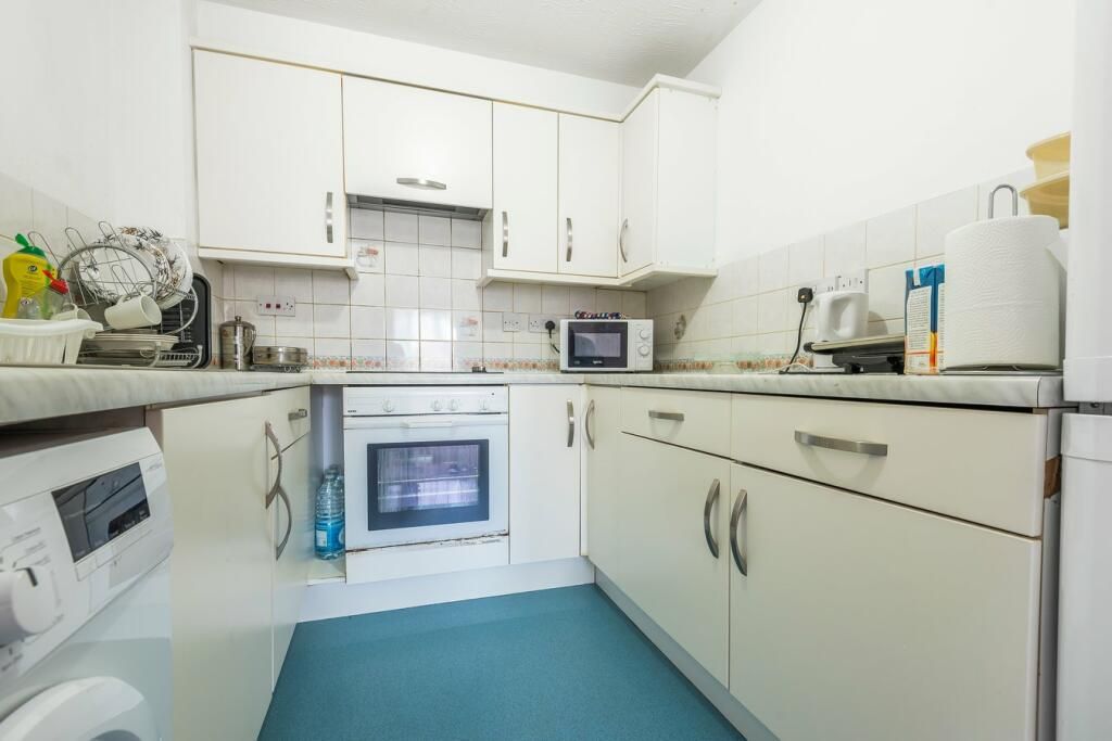 Property photo 3 of 7 Gallery